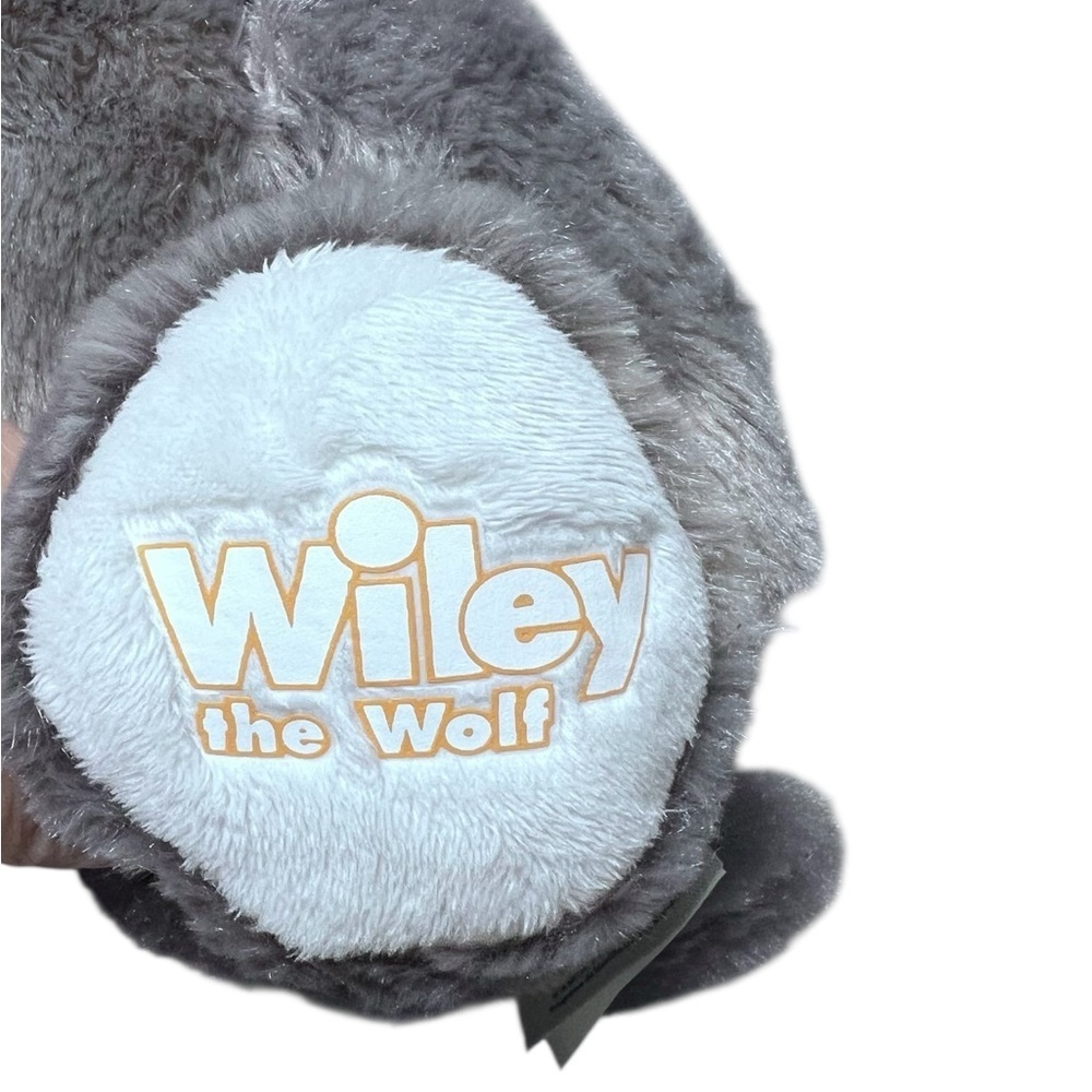 Build-A-Bear Wiley the Wolf 16" Gray Plush Great Wolf Lodge BAB w/Shirt & Shorts - Picture 4 of 12